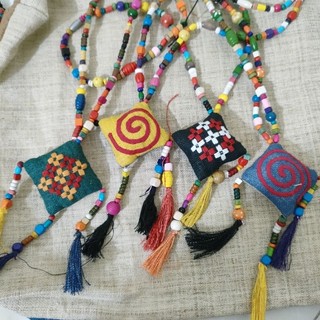 vòng thổ cẩm handmade
