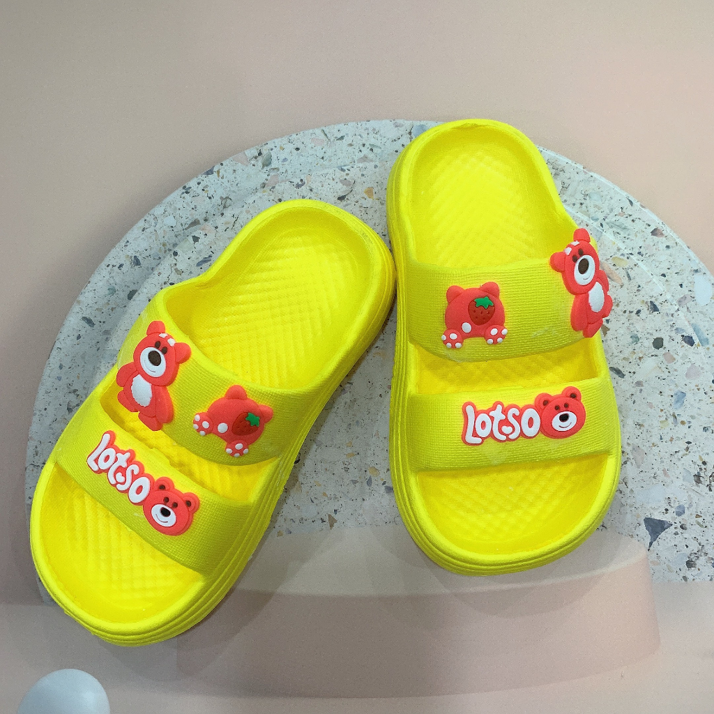 Dép bánh mì hai quai Cho Bé Gắn sticker Gấu Dâu Siêu Đẹp Mềm Êm Chân Dép Quảng Châu