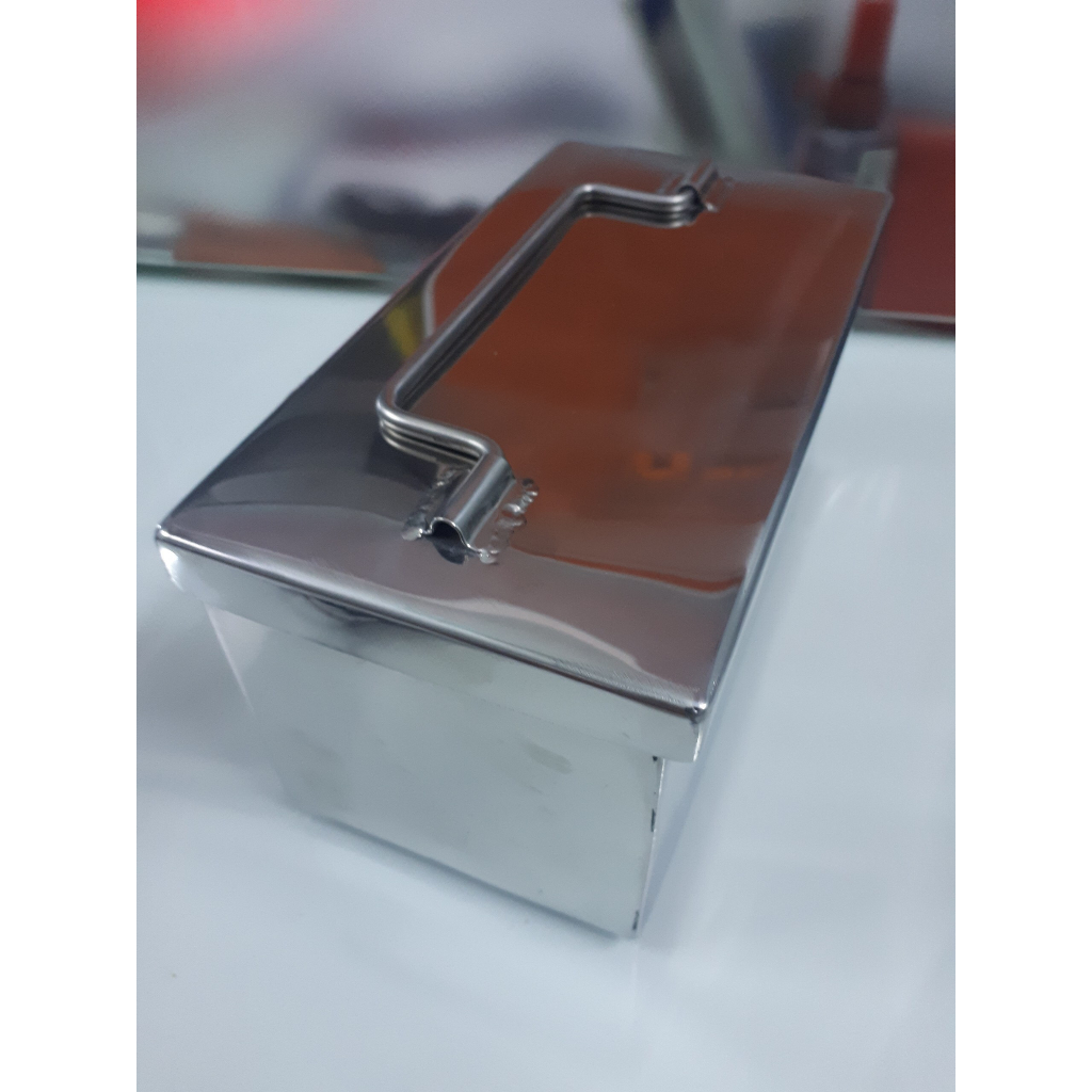 Hộp Inox Đựng Tiền và chìa khóa giao dịch viên ngân hàng