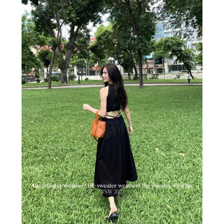 Váy yếm 2da khoét lưng