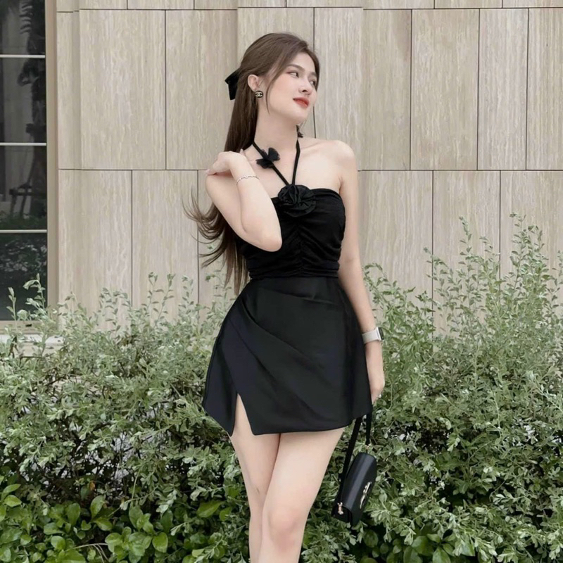 Bộ jum liền quần ngắn cúp ngực cổ dây đính bông cổ có mút ngực chất vải tapta phối xốp sọc y hình,