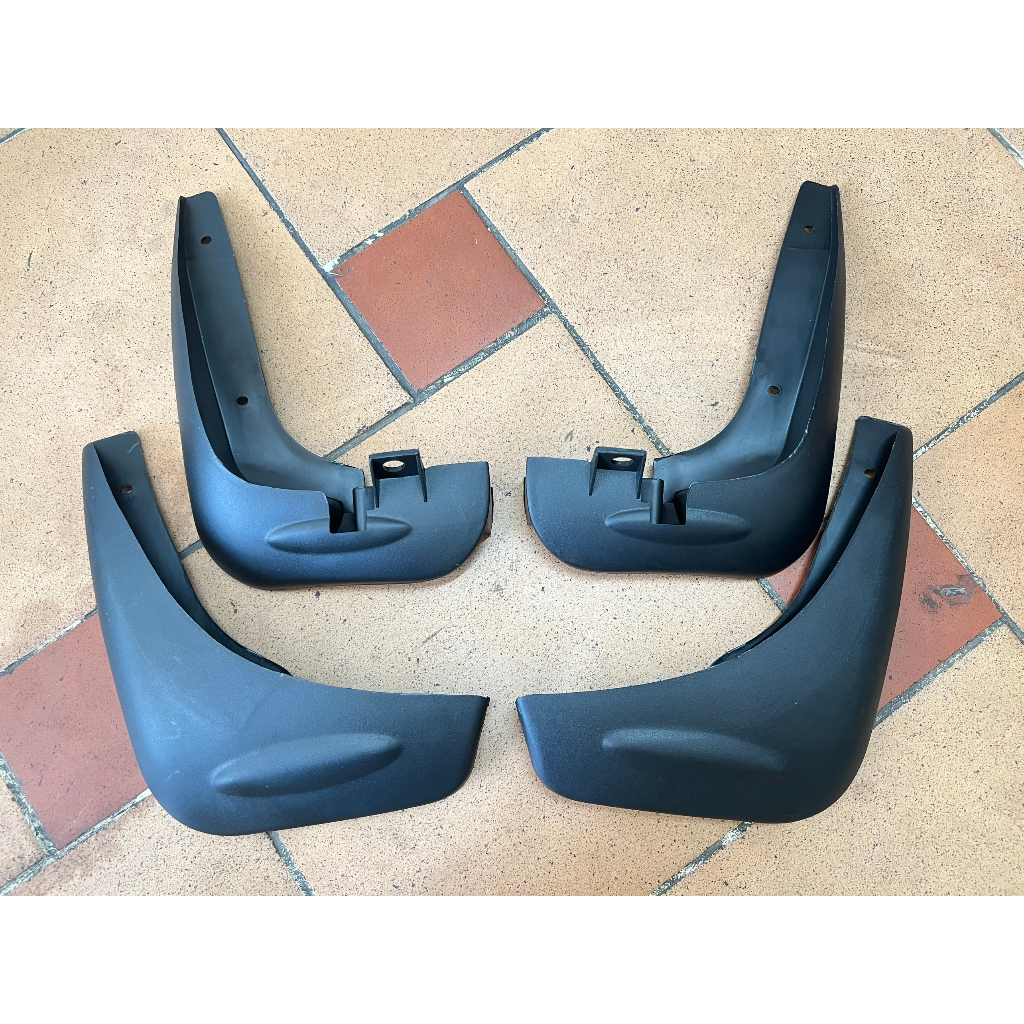 Bộ chắn bùn bánh xe Matiz 2 , Matiz 3 , Chevrolet Spark 2010