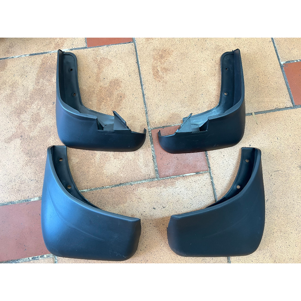 Bộ chắn bùn bánh xe Matiz 2 , Matiz 3 , Chevrolet Spark 2010