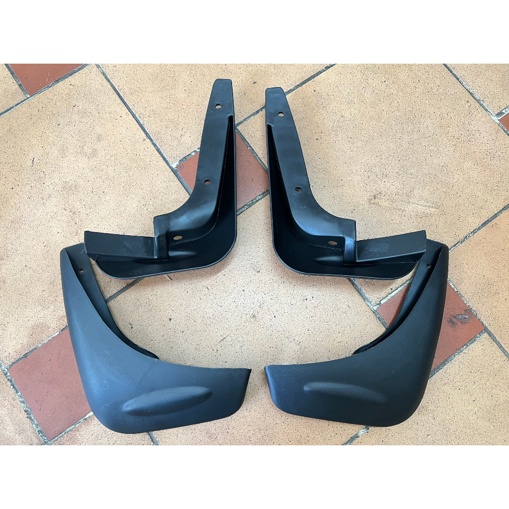 Bộ chắn bùn bánh xe Matiz 2 , Matiz 3 , Chevrolet Spark 2010