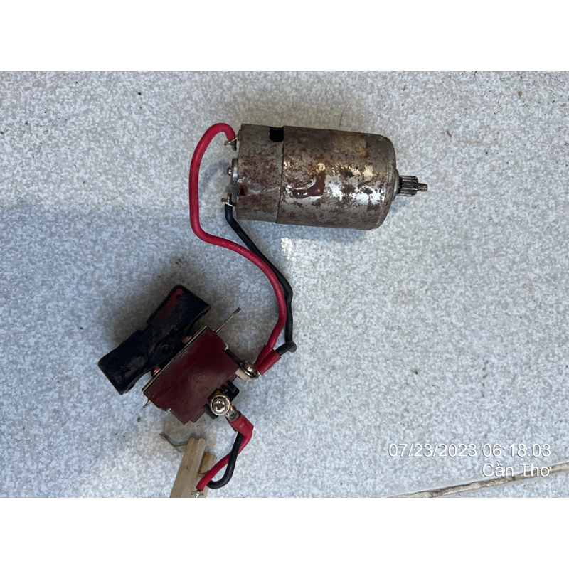 motor dc 12v máy khoan pin Nhật có công tắc bập bênh