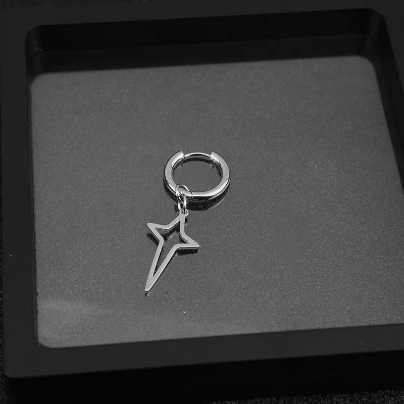 Khuyên tai tròn hình ngôi sao thép titan không gỉ