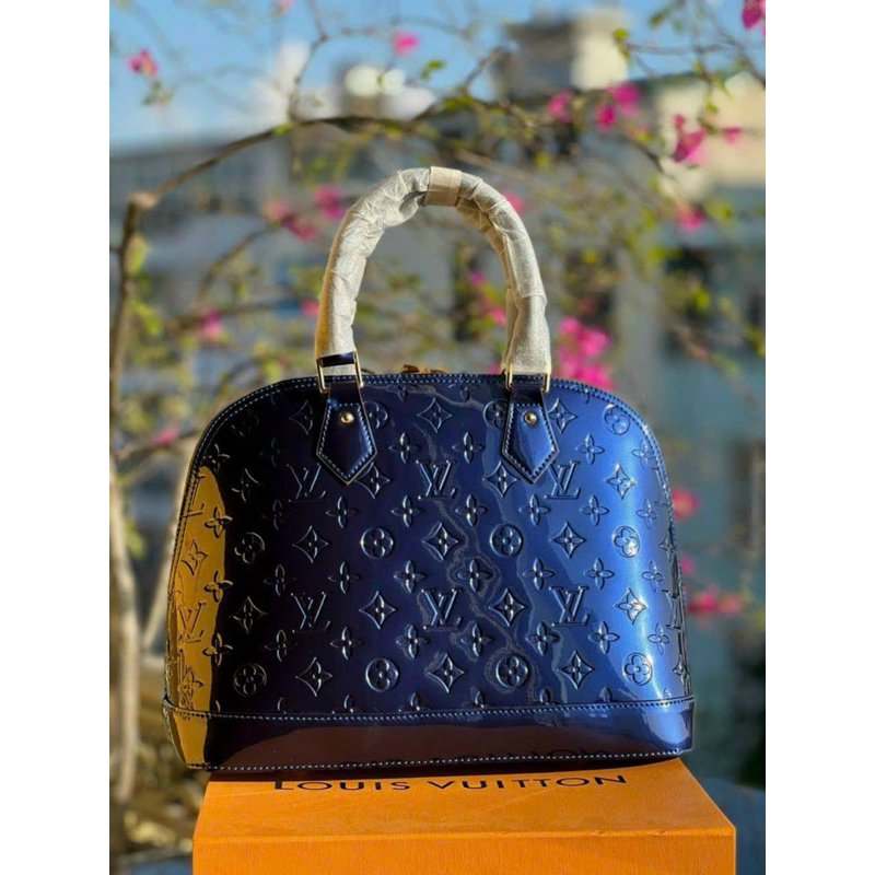 Túi xách tay đeo chéo đẹp dáng hến size 25 fullbox nguyên seal