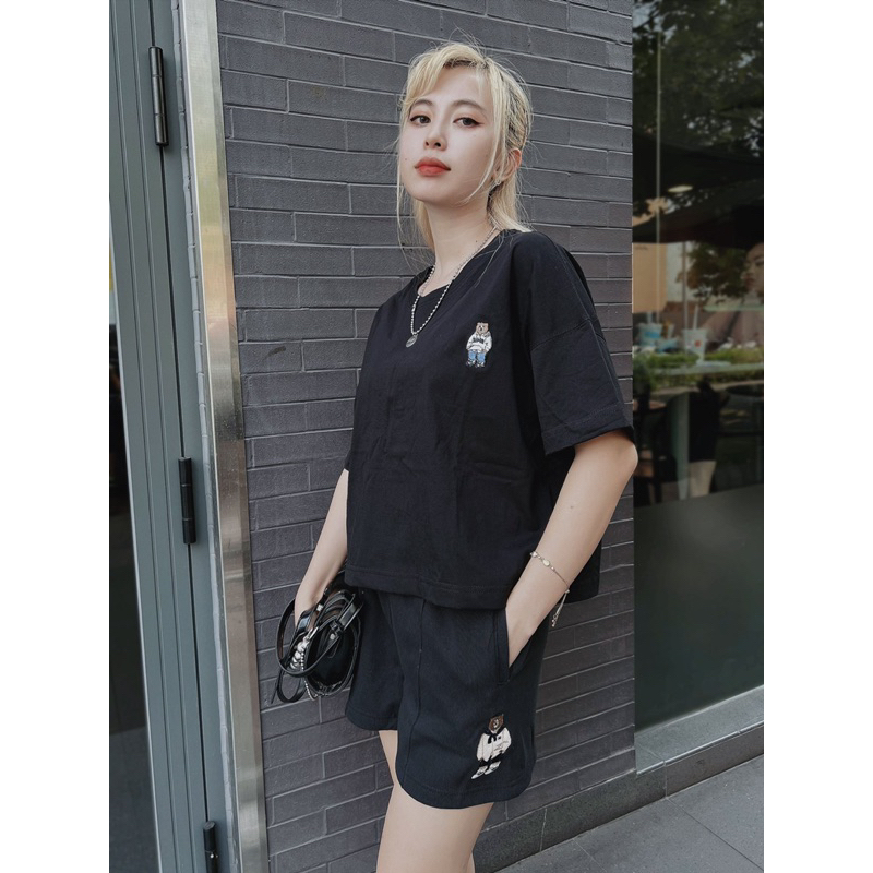 Áo croptop thêu gấu