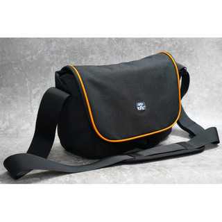 Túi máy ảnh thời trang cao cấp Crumpler CupCake 7500