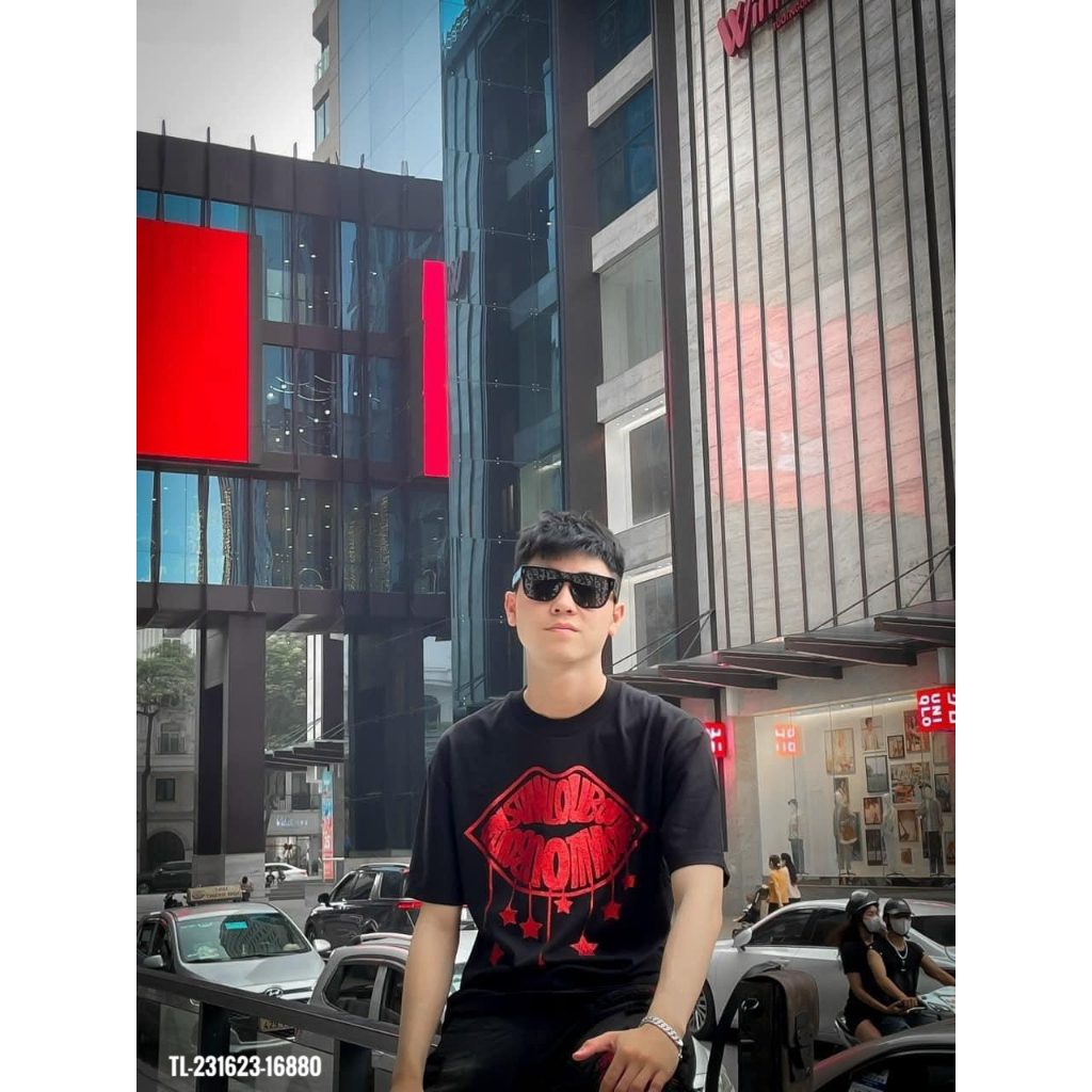 Áo Thun Nam Nữ Họa Tiết Logo Đôi Môi Kim Tuyến Cao Cấp - Áo Phông Siêu Cấp Chất Cotton Cổ Bo Dày Dặn trend hè 2023