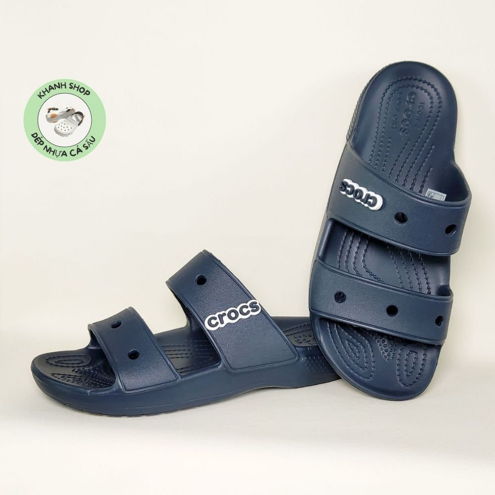 Dép 2 quai ngang Band Classic đúc liền khối cho cả nam và nữ màu navy có gắn chữ