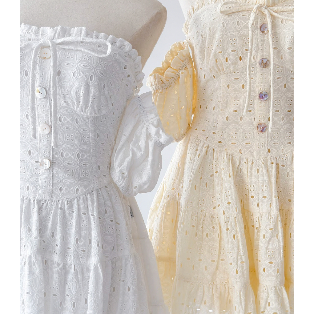 Đầm cúp ngực LYRA vải thô boi thêu ren nhún quanh hông tay lồng đèn rời phong cách trẻ trung, nữ tính -  LWNVD011