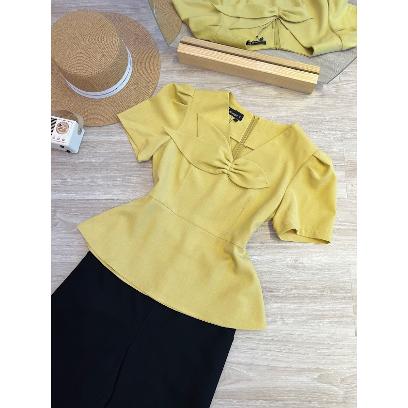 Áo peplum nơ cổ
