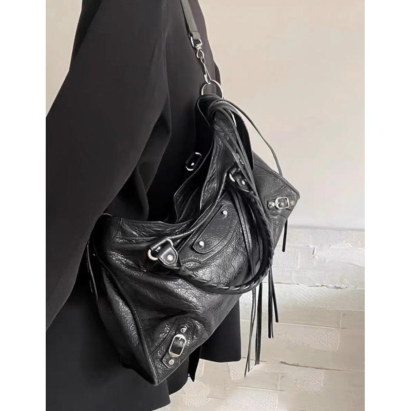 Túi Xách Tay, Đeo Chéo Vai Nữ Màu Đen Chất Liệu Da PU Siêu Hot