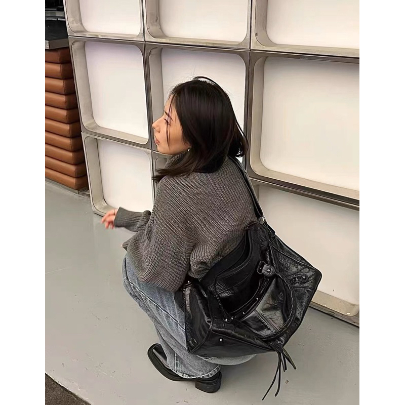 Túi Xách Tay, Đeo Chéo Vai Nữ Màu Đen Chất Liệu Da PU Siêu Hot