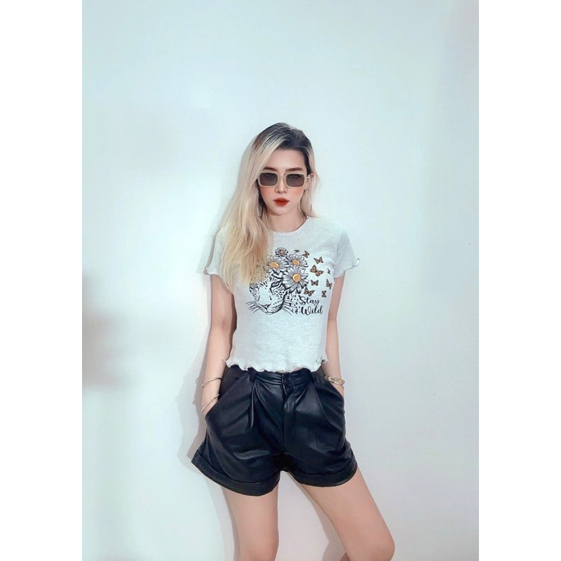 Áo croptop cổ tròn xoăn lai thun po gân xám in con báo,hoa,hình bướm