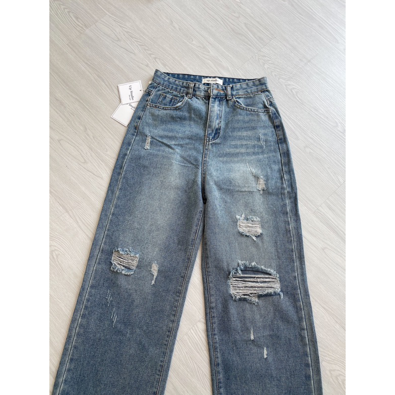 NEW IN - QUẦN JEANS SUÔNG TÚI RÁCH
