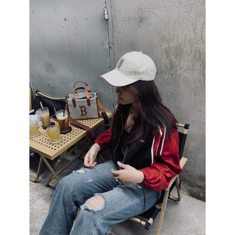 NEW IN - QUẦN JEANS SUÔNG TÚI RÁCH
