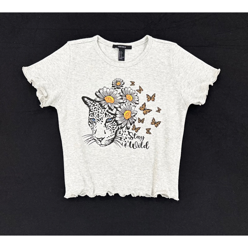 Áo croptop cổ tròn xoăn lai thun po gân xám in con báo,hoa,hình bướm