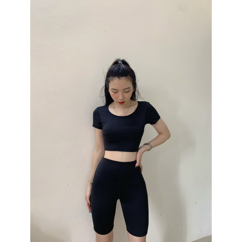 Set tập gym nữ áo croptop ngắn tay kết hợp quần lửng thể thao tập gym yoga aerobic vải thun lạnh 4 chiều của easy.store8