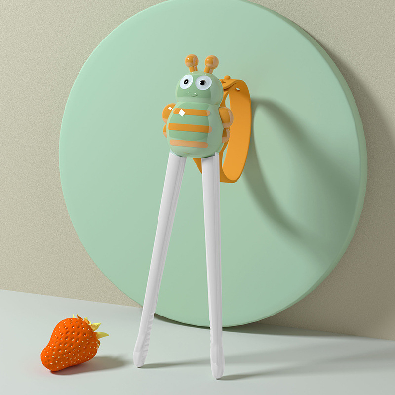 Đũa Tập Ăn Dặm Cho Bé Hình Con Ong, Đũa Misuta Chất Liệu ABS Có Quai Cầm Chống Rơi An Toàn Khi Sử Dụng Lamkids