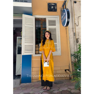 Áo dài Liên Hoa vàng dáng suông gấm hoa nổi