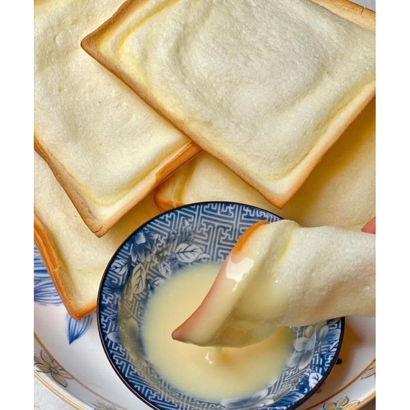 Hộp 2 Cái Bánh Mì Gối Ngàn Lớp Bơ Sữa Hot Trend Tiktok - Bánh Mì Sandwich Ngàn Lớp Siu Thơm Ngon