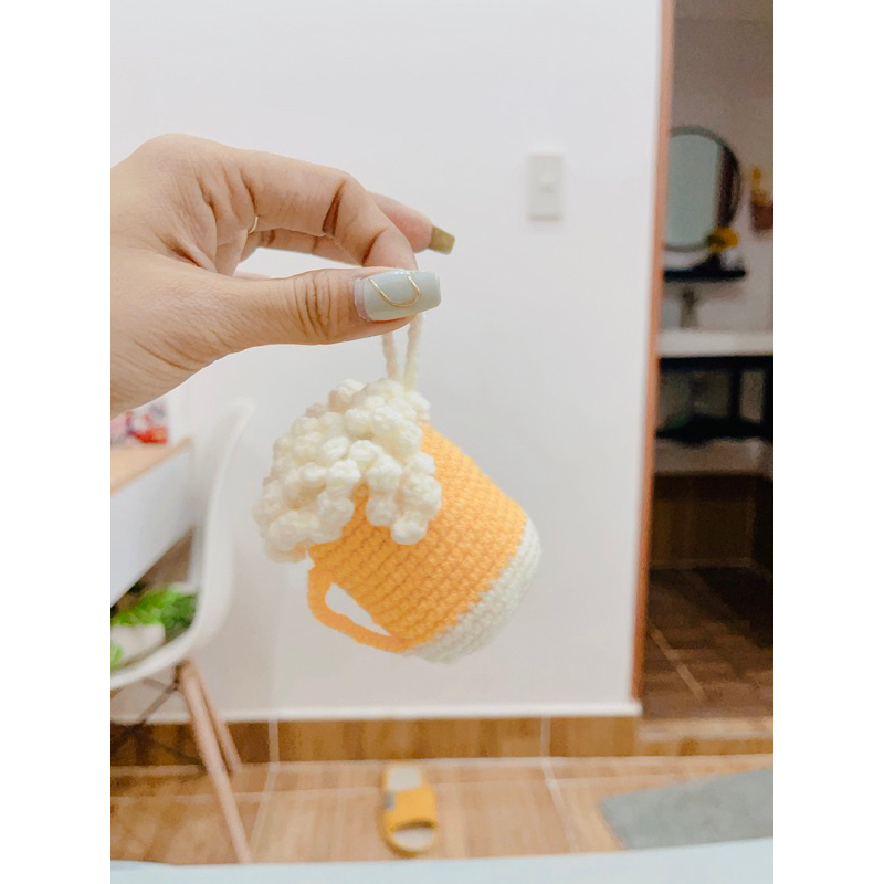 Móc khoá Ly bia bằng len