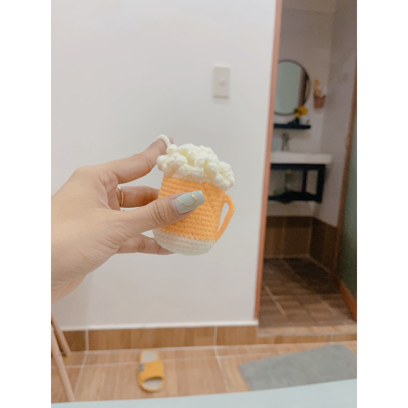 Móc khoá Ly bia bằng len