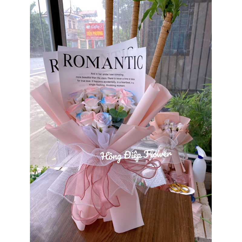 Bó hoa sáp 10 bông loang