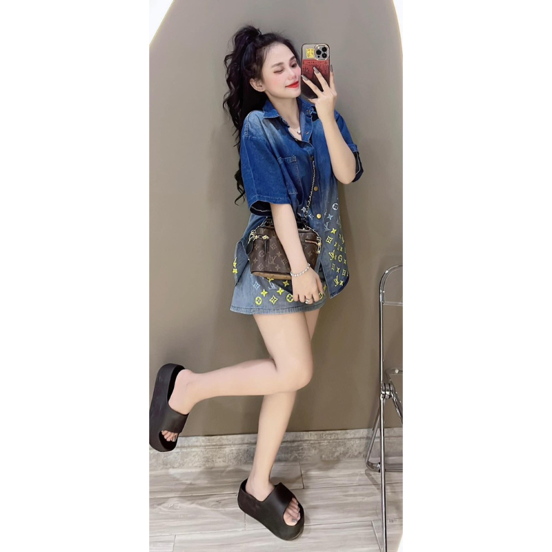 Set Bộ Sơ Mi Jeans Loang Pha Hoạ Tiết Chữ L V Mix Quần Sooc