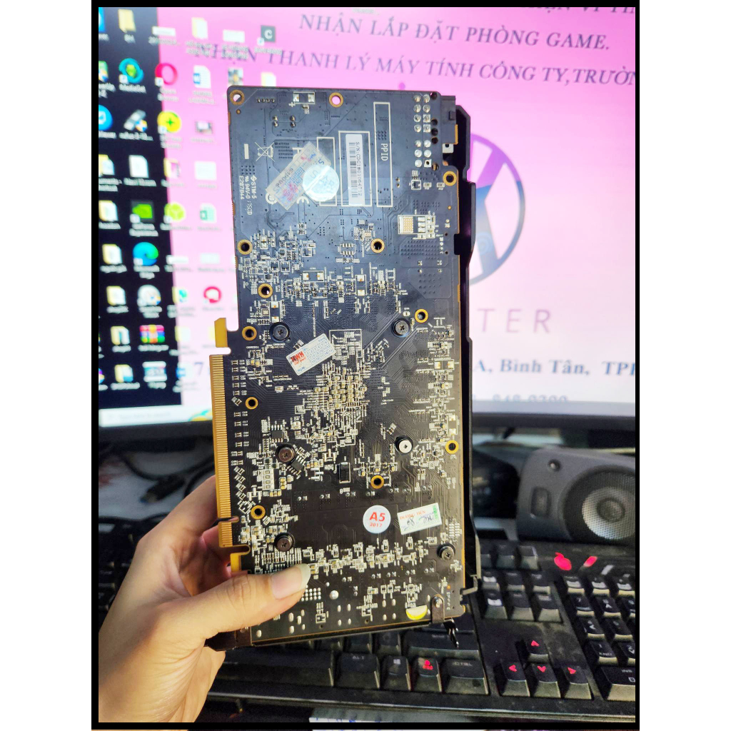 Card màn hình Powercolor RX570 8G 1DVI kèm dây chuyển DVI to HDMI