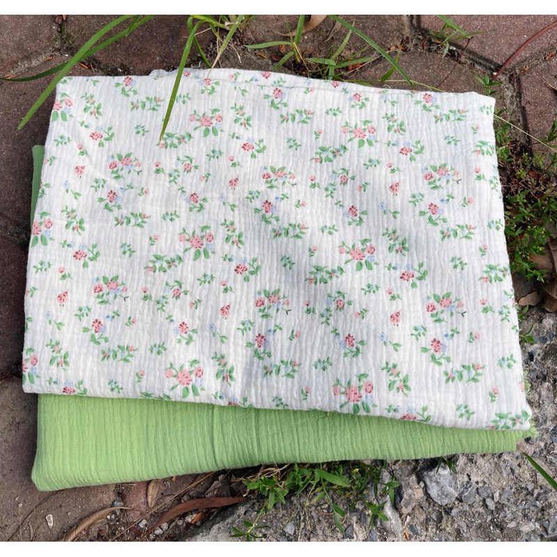 vải xô muslin 2 lớp hoa nhí xanh ngọc may váy áo siêu xinh và mềm mát