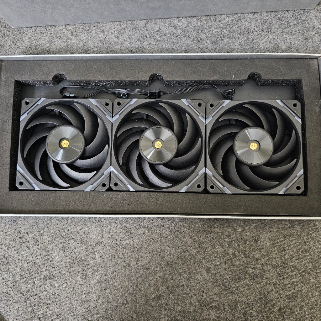 Tản Nhiệt Nước AIO VALKYRIE GL360 TITANIUM BLACK