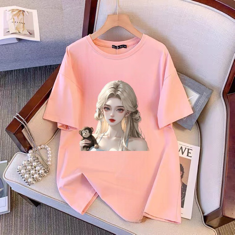 Áo thun nữ from rộng unisex hình in cô gái kết tóc ôm gấu