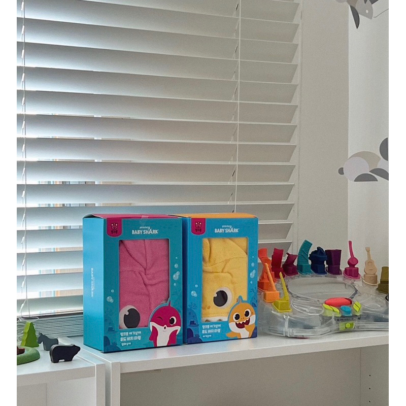 Khăn choàng , khăn tắm cho bé hình BabyShark Pinkfong Hàn Quốc