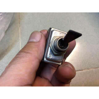công tắc gạt Mỹ 10A-250v