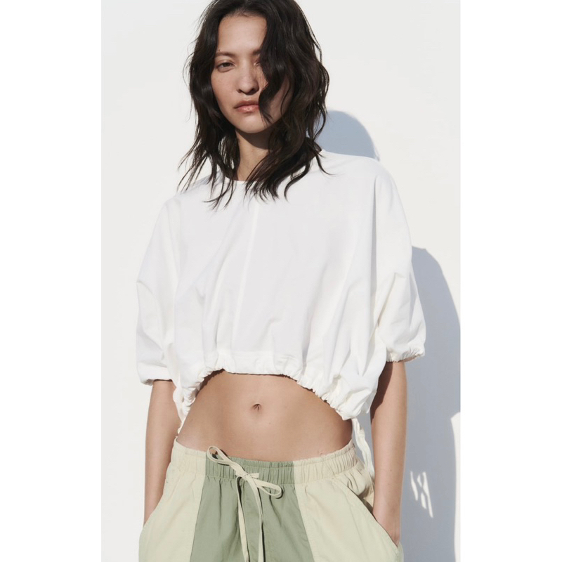 Áo croptop Zara Authentic