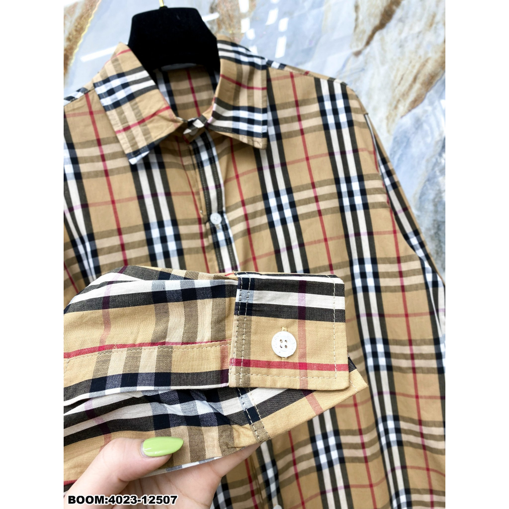🔥Hot🔥Áo sơ mi Burberry thêu chữ thiết kế hot trend Nam Nữ New 2023