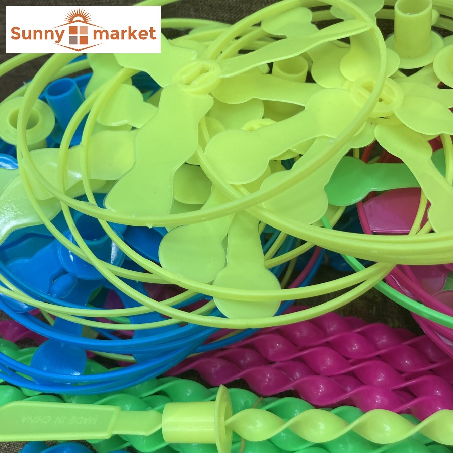 Chong chóng vuốt xoay bay lên trời đk 13cm, đồ chơi chong chóng rút bay cho bé