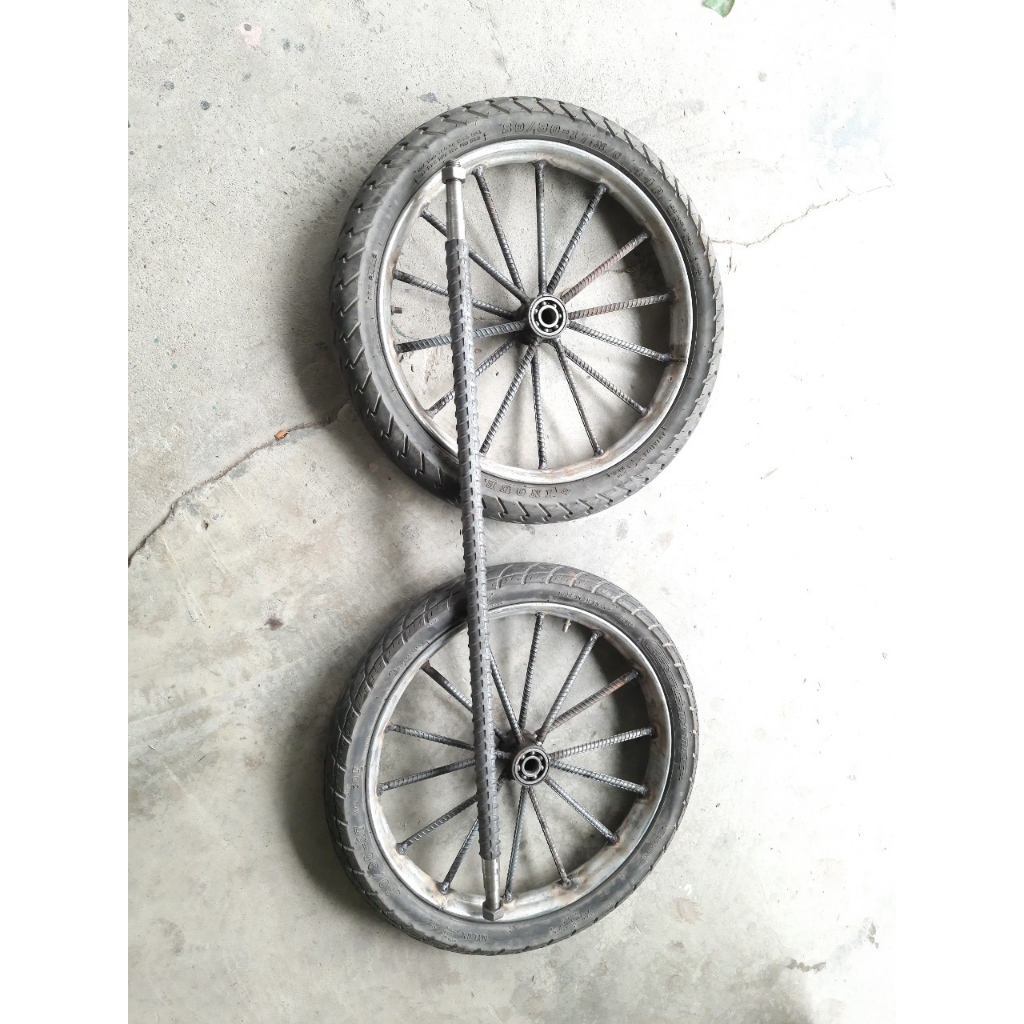 Bộ trục và bánh xe lôi lắp bánh xe máy