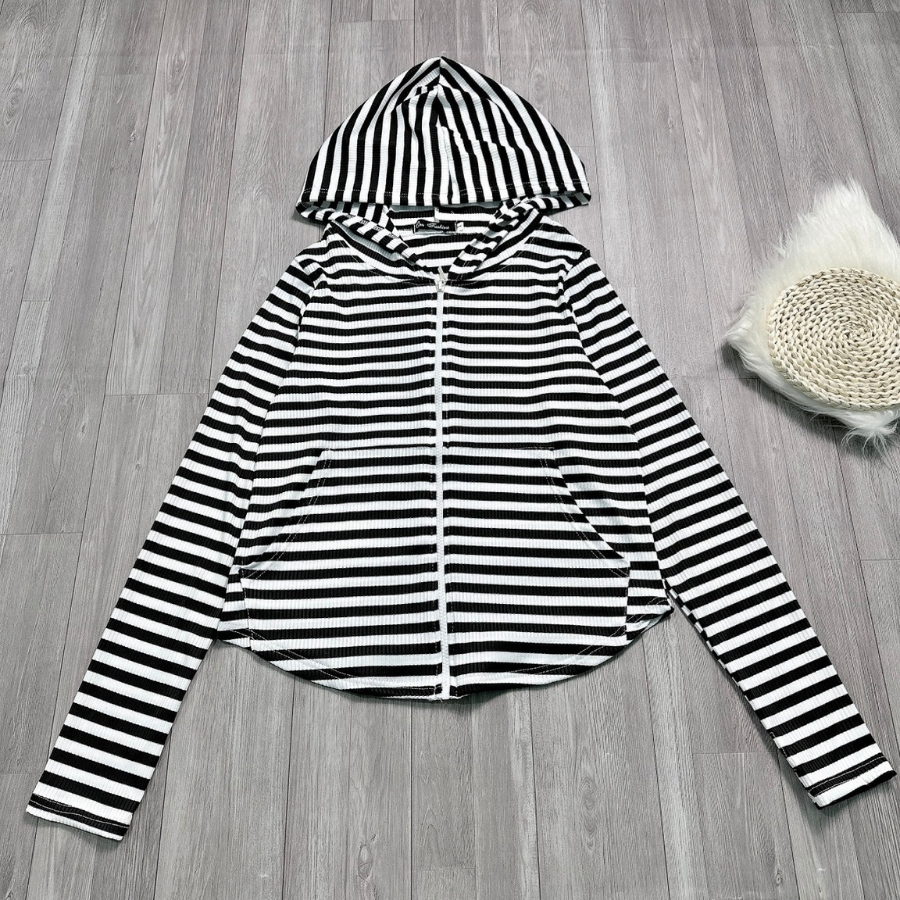 Áo khoác bigsize nữ có mũ trùm đầu tay dài chống nắng họa tiết sọc ngang dành cho nàng mũm mĩm 58-95 kg KHOAC4