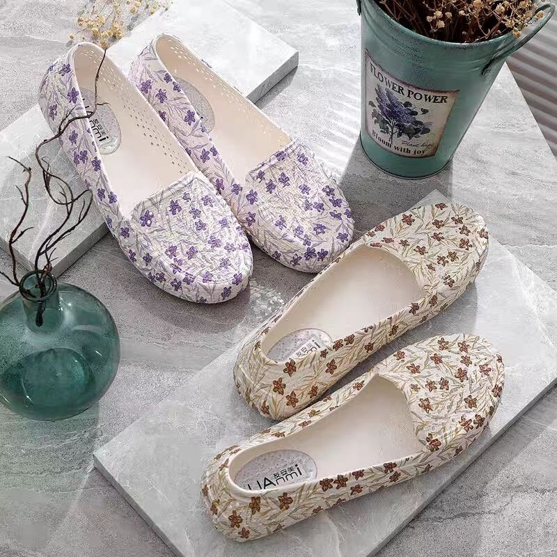 Giày Búp bê nữ nhựa dẻo họa tiết Hoa Nhí lỗ thoáng khí đi mưa, đi biển, giày công sở êm chân chống trơn GL004