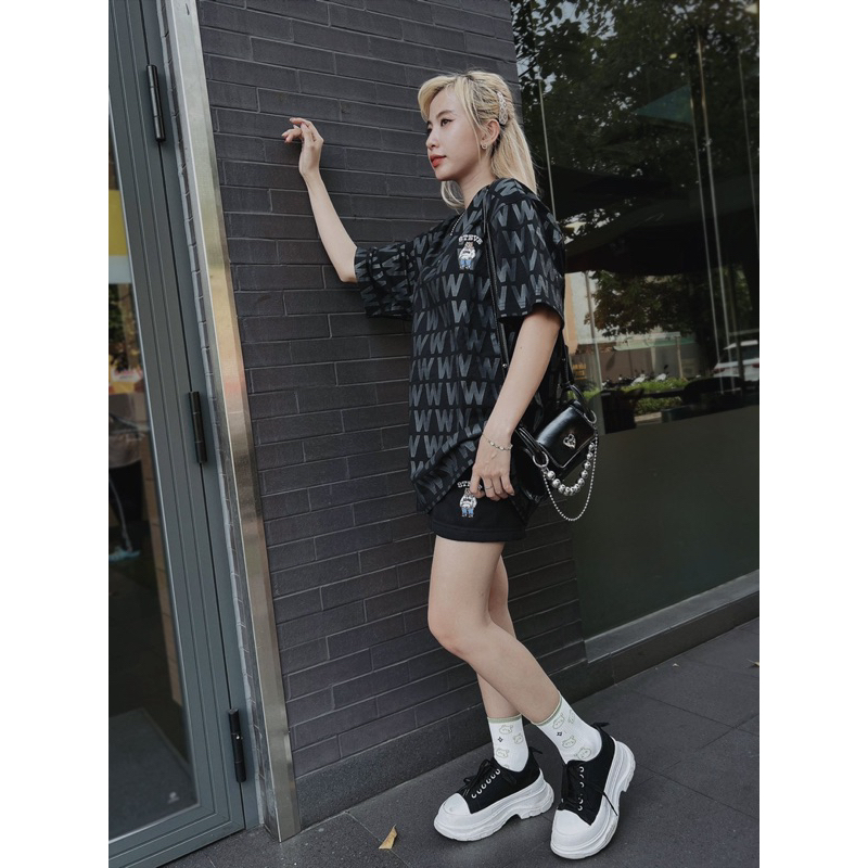 Áo thun in mono thêu gấu