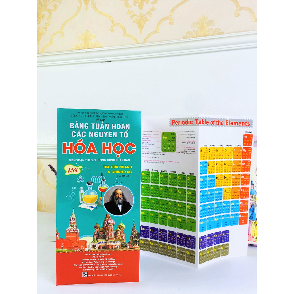Sách - 10 Bảng tuần hoàn các nguyên tố hóa học