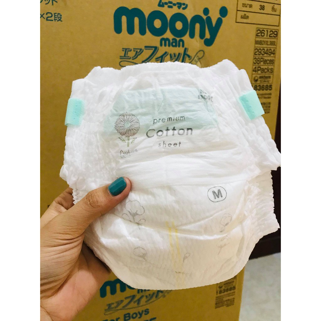 Tả bỉm dán quần Moony Natural đủ size NB62/S58/M46/L38/L36/XL32 cho bé