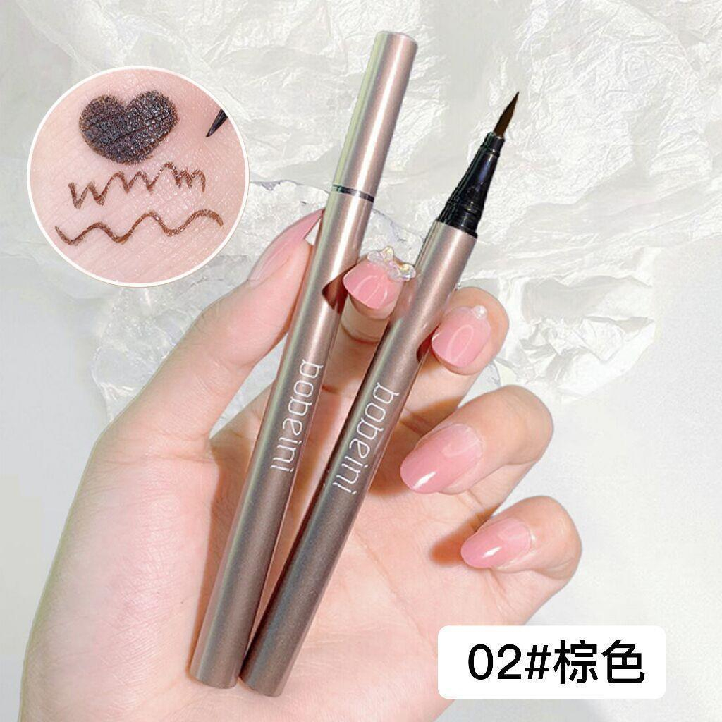 Bút kẻ mắt Bobeini dạng lỏng chống thấm nước nhanh khô 0.6g
