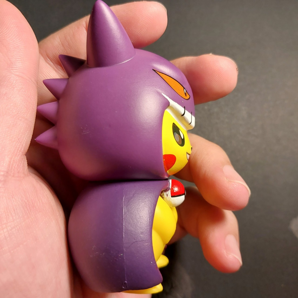 Mô hình Pokemon gapcha Pikachu khoát áo Gengar siêu bóng ma 2059 8-1