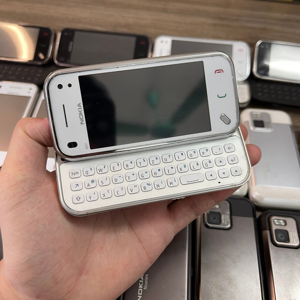 Điện thoại sưu tầm N97 Mini zin cũ nguyên bản