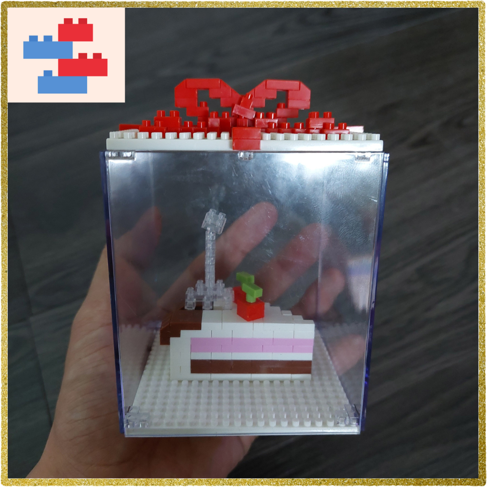 Mô hình Lắp ráp lego Hộp quà bánh kem,Mickey Happy Birthday, Hộp lego kính Mica trong suốt